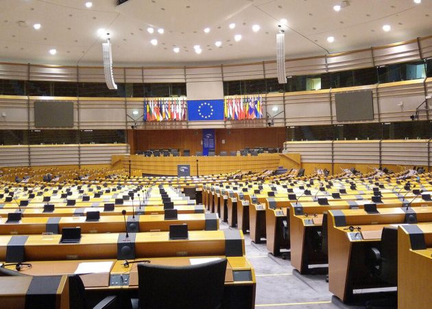 Europäisches Parlament verabschiedet Resolution zu ME/CFS